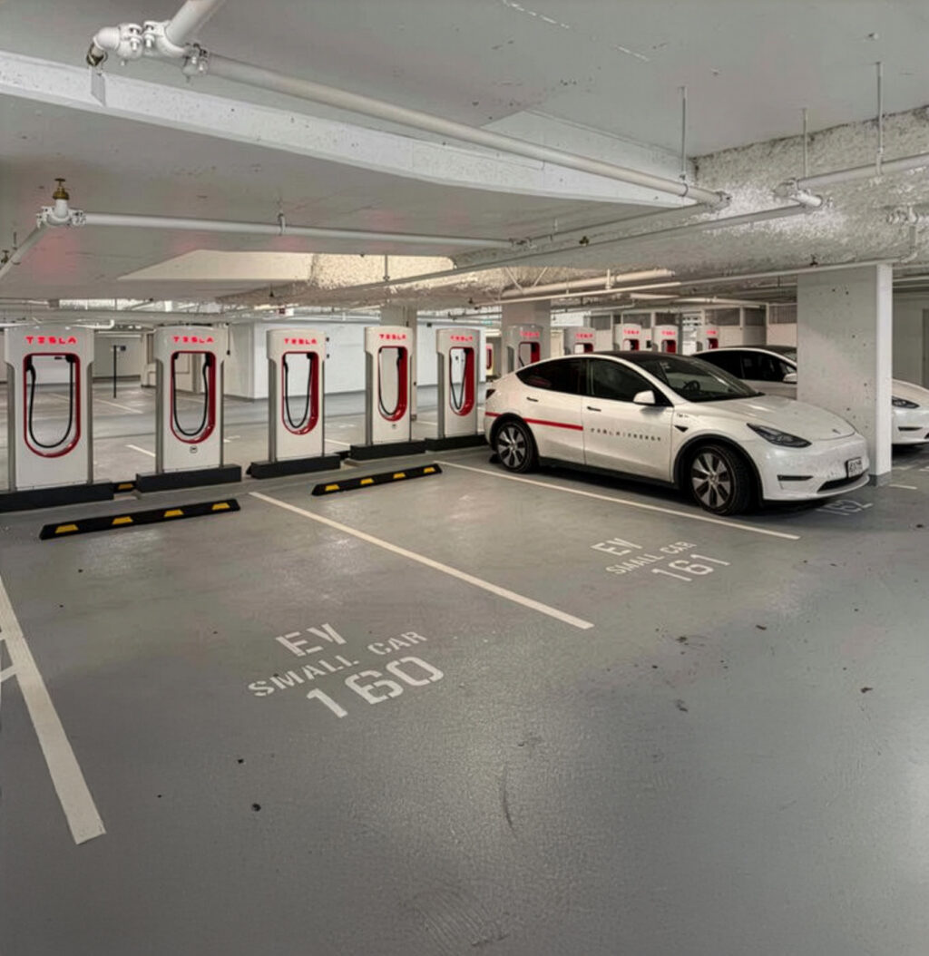 Tesla Chargers / Kaslo Renfrew District