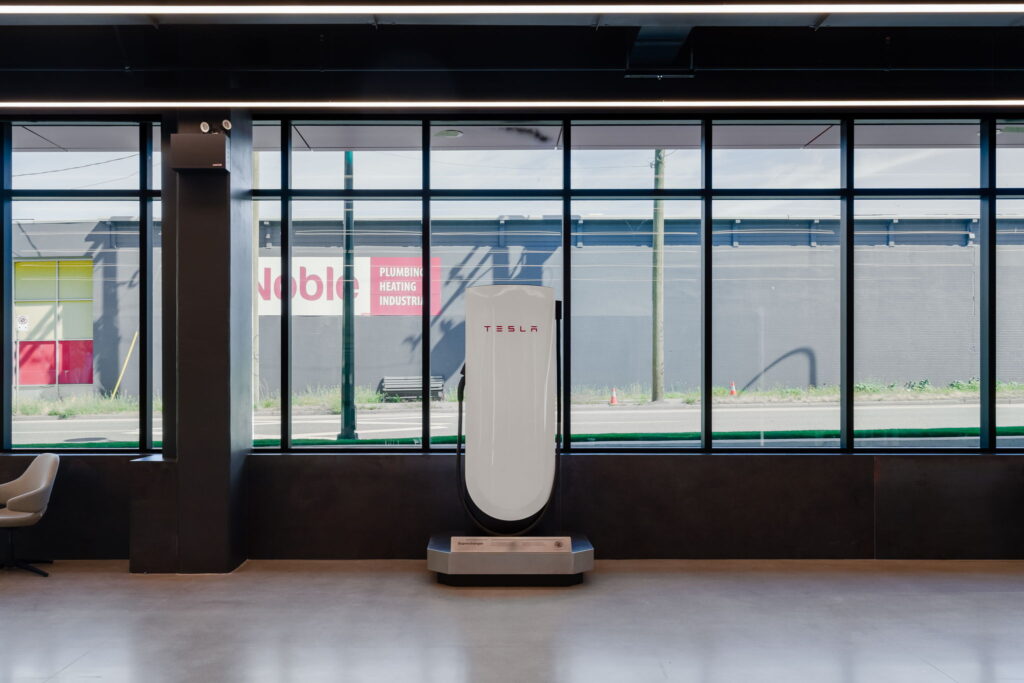 Tesla Service Centre