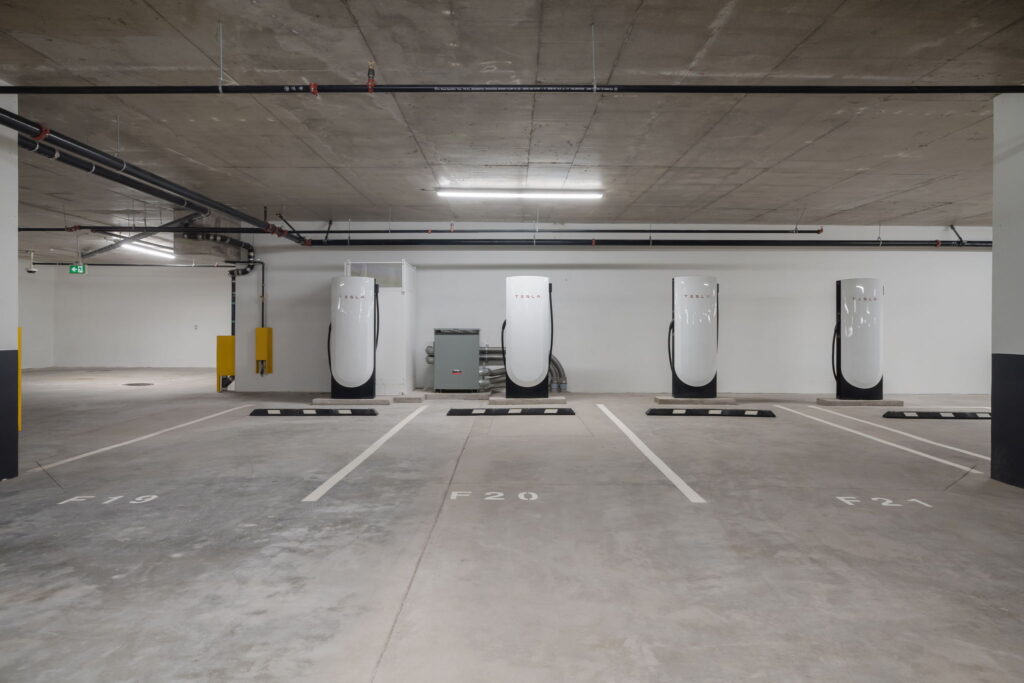Tesla Service Centre